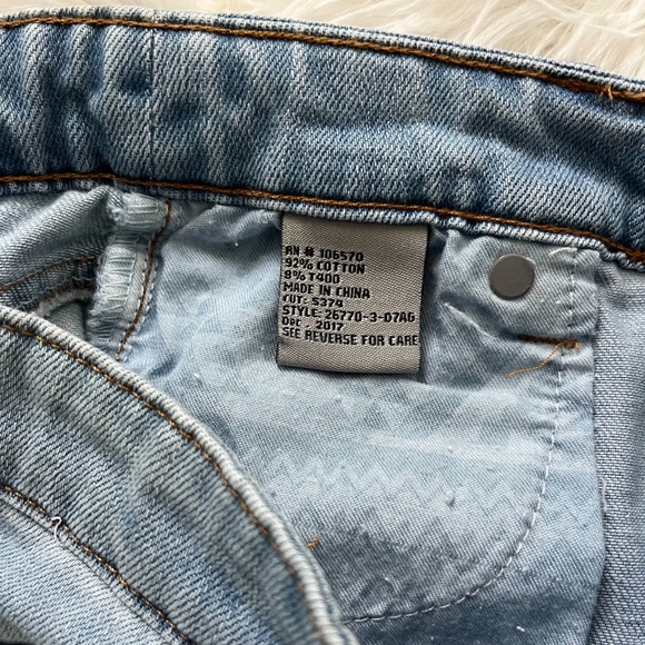 Tractr Frayed Blue Jean Wash Denim Mini Skirt with Rips Size Medium - Picture 10 of 13